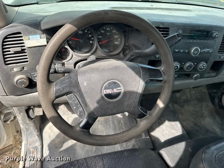 image for item FB7137 2010 GMC Sierra 1500 pickup truck
