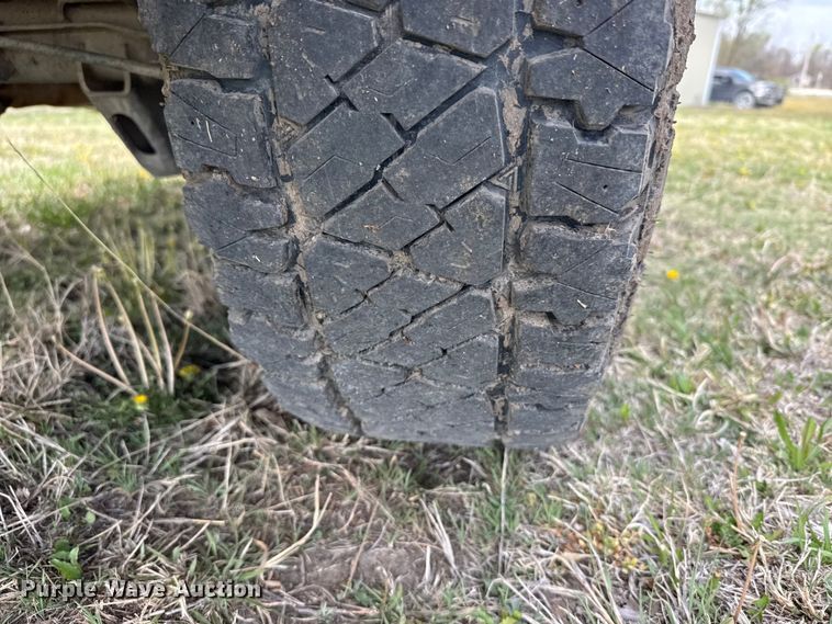 image for item FB7137 2010 GMC Sierra 1500 pickup truck