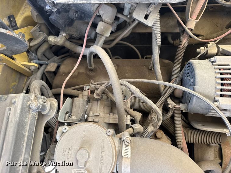 image for item FB7144 2005 Hyster 90 forklift