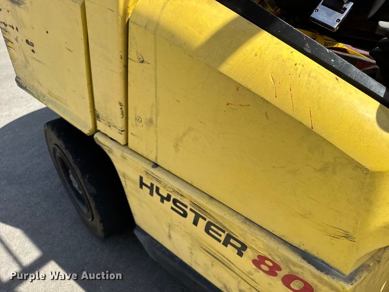 image for item FB7146 2005 Hyster 80 forklift