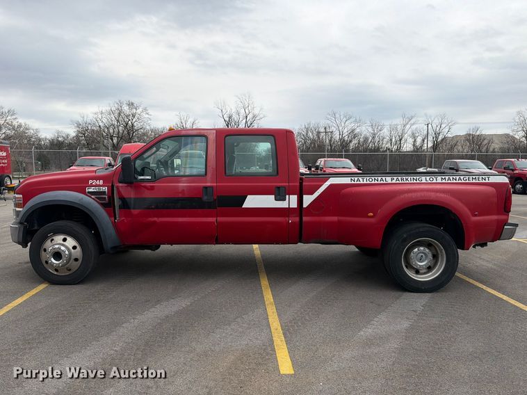 image for item FB8051 2008 Ford F450 Super Duty truck
