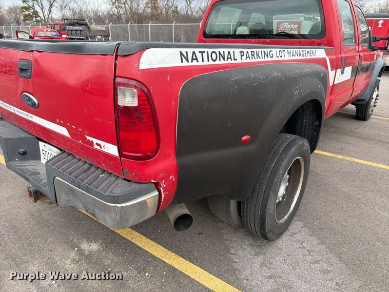 image for item FB8051 2008 Ford F450 Super Duty truck