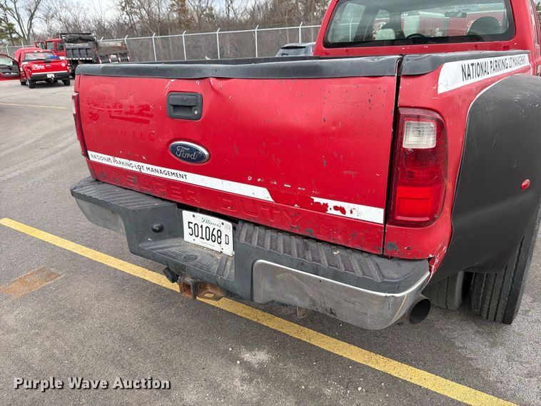 image for item FB8051 2008 Ford F450 Super Duty truck