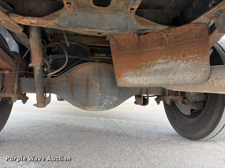 image for item FB8051 2008 Ford F450 Super Duty truck