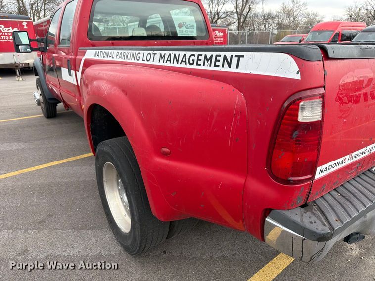 image for item FB8051 2008 Ford F450 Super Duty truck