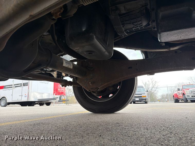 image for item FB8051 2008 Ford F450 Super Duty truck