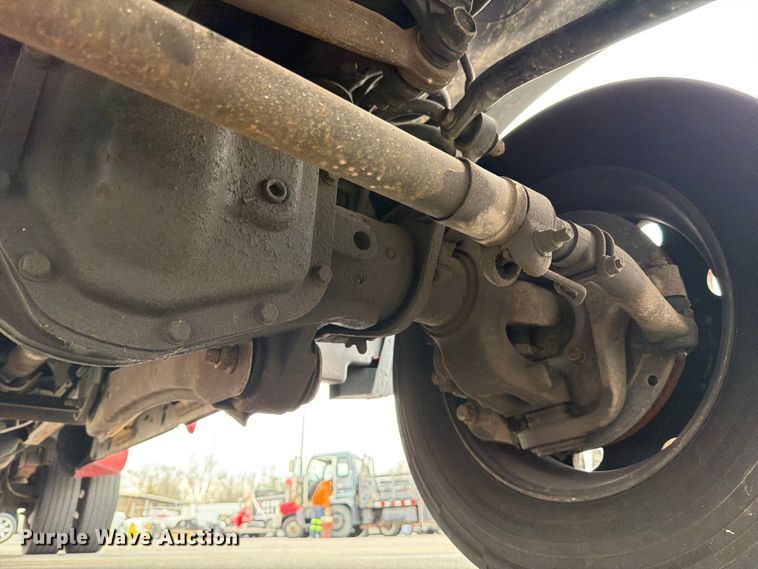 image for item FB8051 2008 Ford F450 Super Duty truck