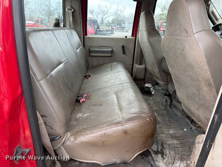 image for item FB8051 2008 Ford F450 Super Duty truck