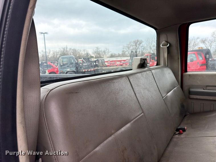 image for item FB8051 2008 Ford F450 Super Duty truck