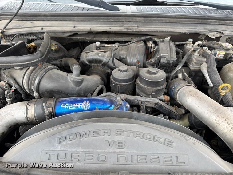 image for item FB8051 2008 Ford F450 Super Duty truck