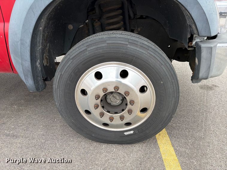 image for item FB8051 2008 Ford F450 Super Duty truck