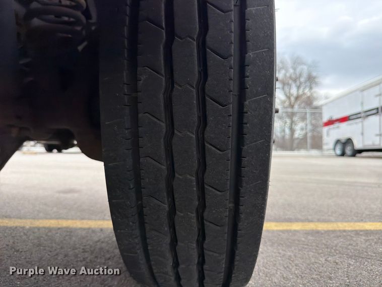 image for item FB8051 2008 Ford F450 Super Duty truck