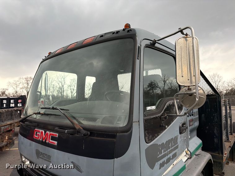 image for item FB8052 2002 GMC T6500 truck cab and chassis