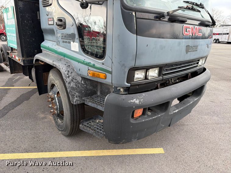 image for item FB8052 2002 GMC T6500 truck cab and chassis