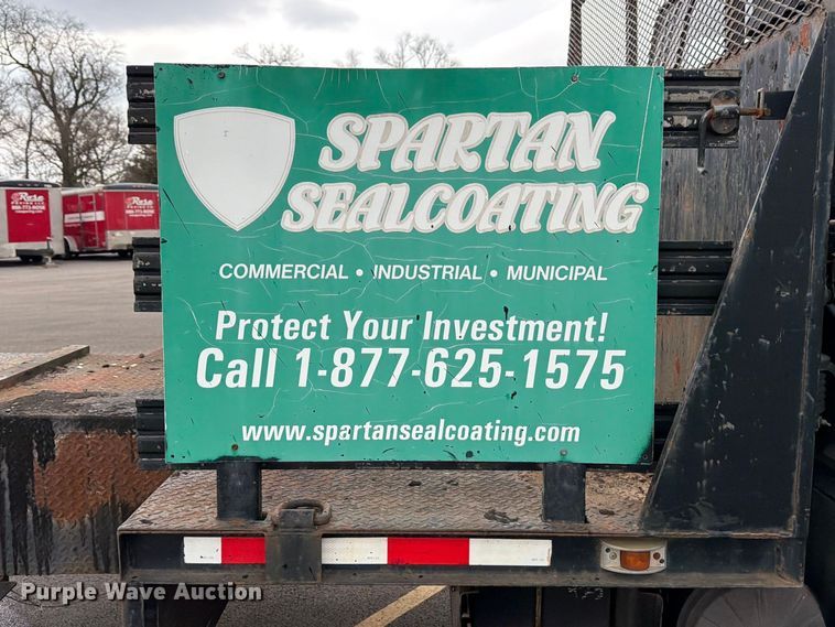 image for item FB8052 2002 GMC T6500 truck cab and chassis