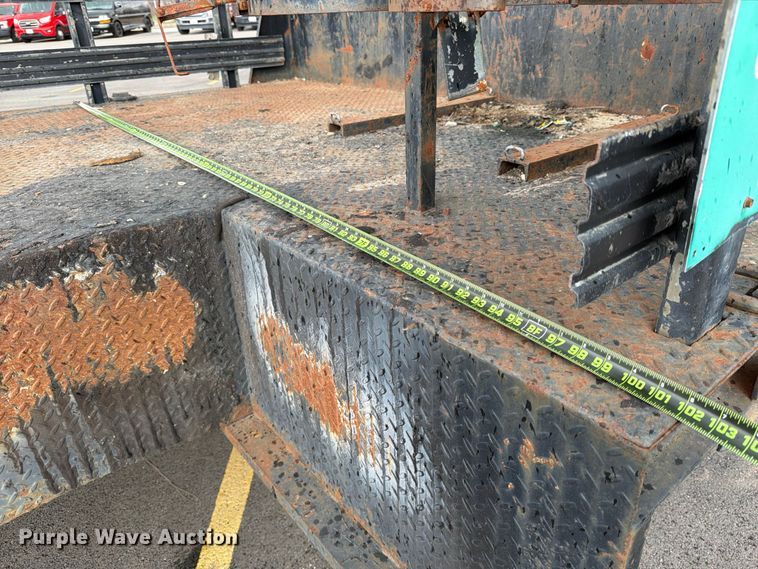 image for item FB8052 2002 GMC T6500 truck cab and chassis