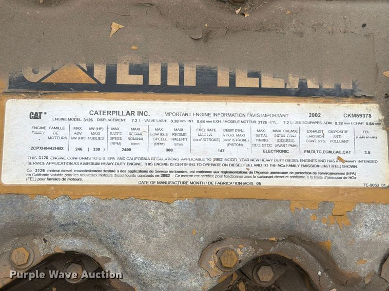 image for item FB8052 2002 GMC T6500 truck cab and chassis