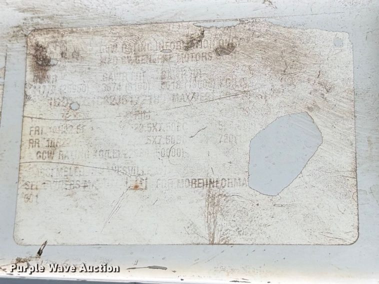 image for item FB8052 2002 GMC T6500 truck cab and chassis