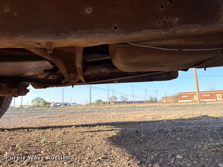 image for item FC2157 1975 Ford F100 pickup truck cab and chassis