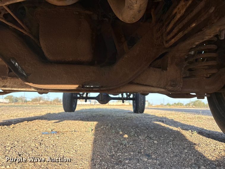 image for item FC2157 1975 Ford F100 pickup truck cab and chassis