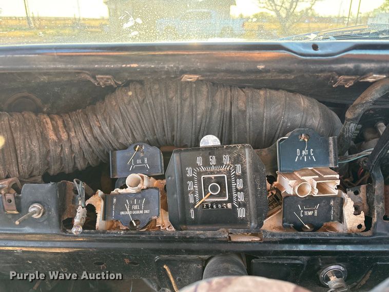 image for item FC2157 1975 Ford F100 pickup truck cab and chassis