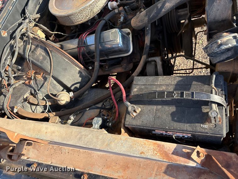 image for item FC2157 1975 Ford F100 pickup truck cab and chassis