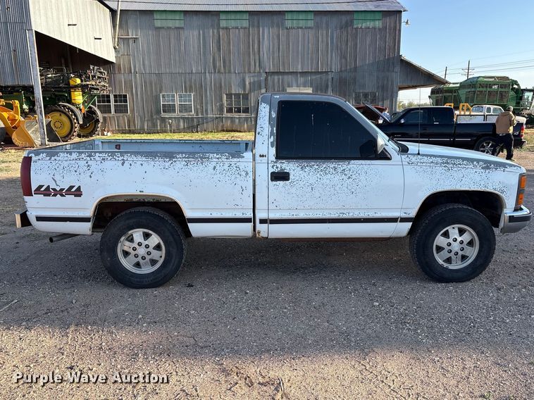 image for item FC2158 1988 Chevrolet K1500 pickup truck