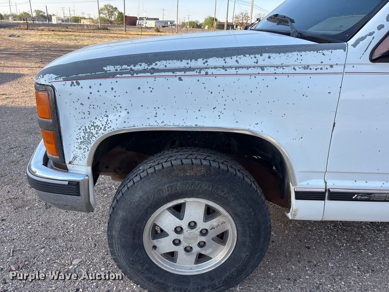 image for item FC2158 1988 Chevrolet K1500 pickup truck