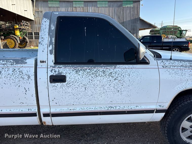 image for item FC2158 1988 Chevrolet K1500 pickup truck