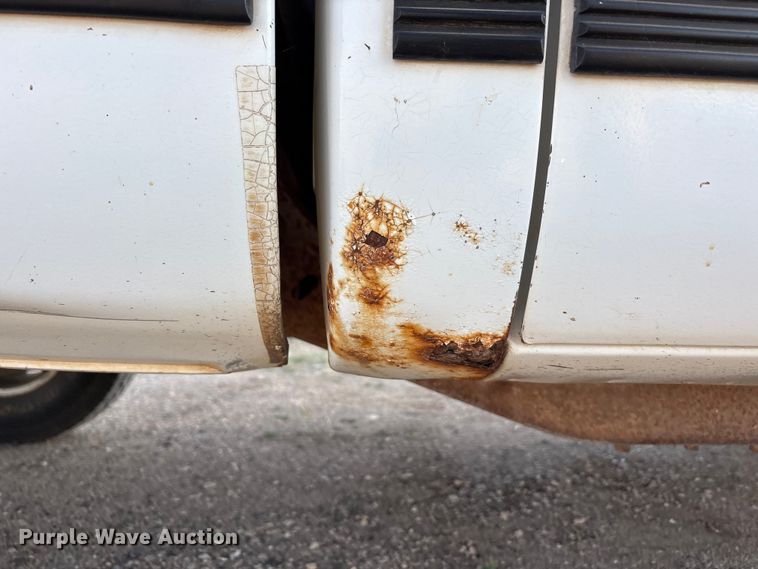 image for item FC2158 1988 Chevrolet K1500 pickup truck