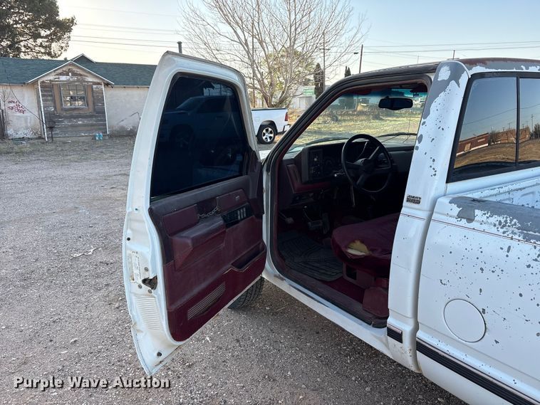 image for item FC2158 1988 Chevrolet K1500 pickup truck