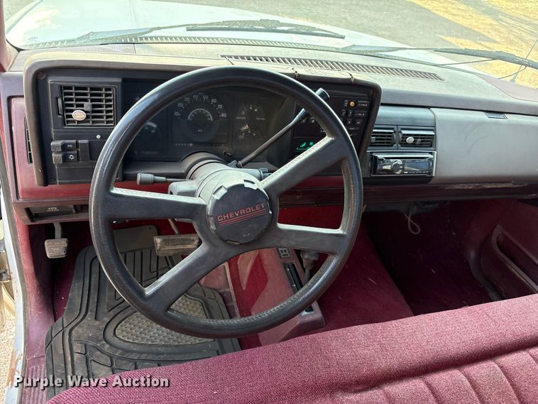 image for item FC2158 1988 Chevrolet K1500 pickup truck