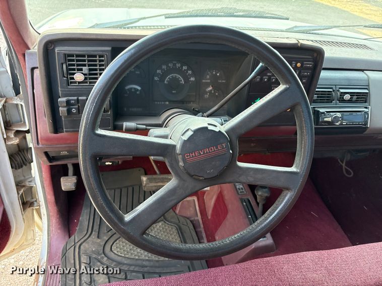 image for item FC2158 1988 Chevrolet K1500 pickup truck