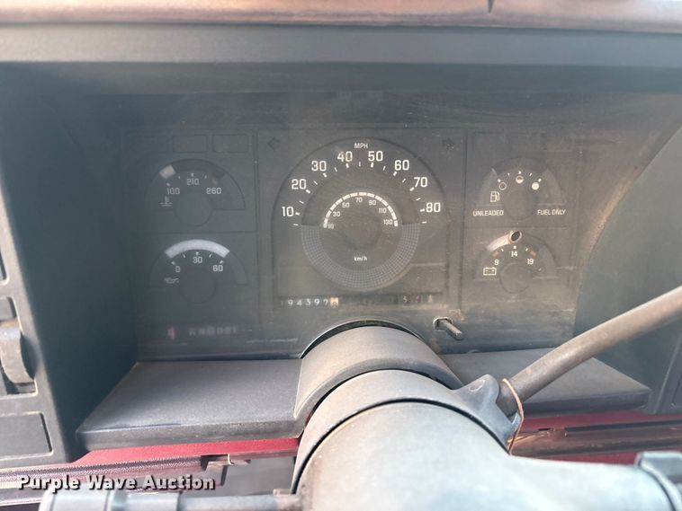 image for item FC2158 1988 Chevrolet K1500 pickup truck