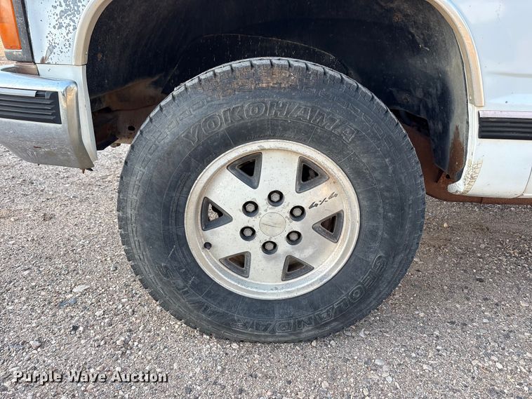 image for item FC2158 1988 Chevrolet K1500 pickup truck