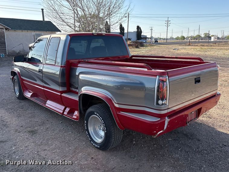 image for item FC2159 1996 Chevrolet C1500 Ext. Cab pickup truck