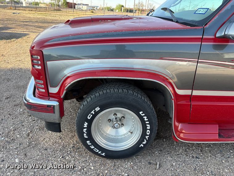 image for item FC2159 1996 Chevrolet C1500 Ext. Cab pickup truck