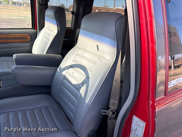 image for item FC2159 1996 Chevrolet C1500 Ext. Cab pickup truck