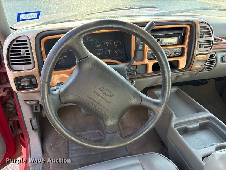 image for item FC2159 1996 Chevrolet C1500 Ext. Cab pickup truck