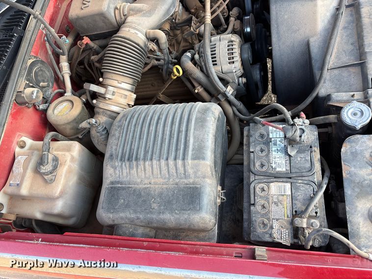image for item FC2159 1996 Chevrolet C1500 Ext. Cab pickup truck