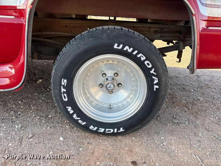 image for item FC2159 1996 Chevrolet C1500 Ext. Cab pickup truck