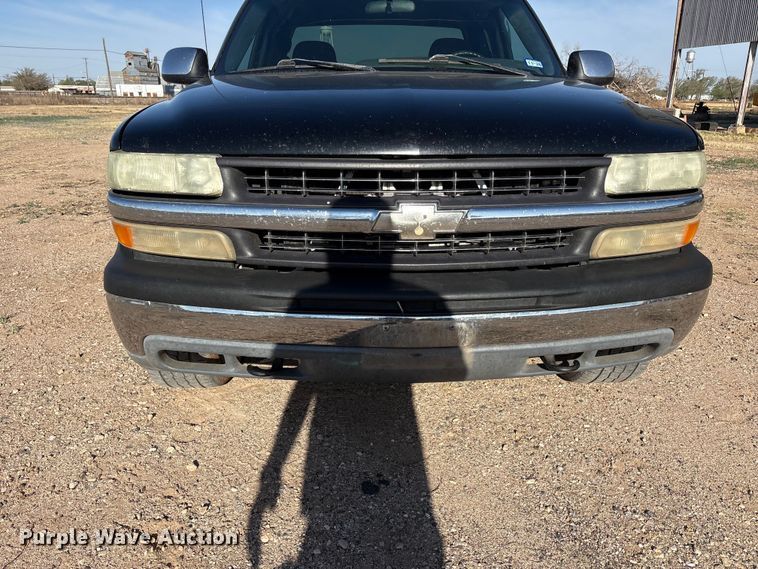 image for item FC2161 2002 Chevrolet Silverado 1500 Ext. Cab pickup truck