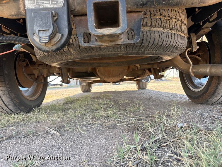 image for item FC2161 2002 Chevrolet Silverado 1500 Ext. Cab pickup truck