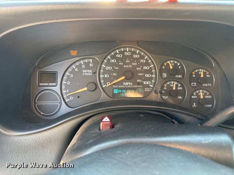 image for item FC2161 2002 Chevrolet Silverado 1500 Ext. Cab pickup truck