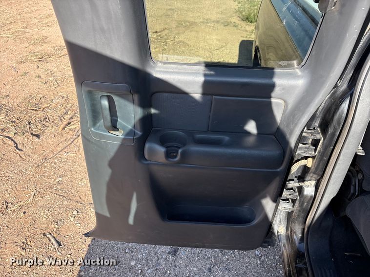 image for item FC2161 2002 Chevrolet Silverado 1500 Ext. Cab pickup truck