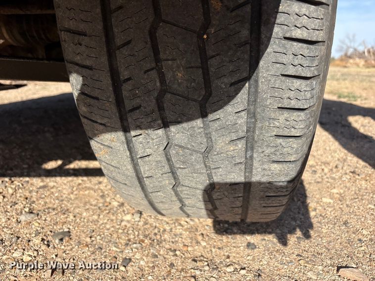 image for item FC2161 2002 Chevrolet Silverado 1500 Ext. Cab pickup truck