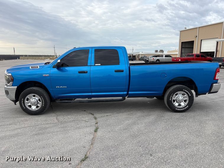 image for item FC2164 2021 RAM 2500 Crew Cab pickup truck