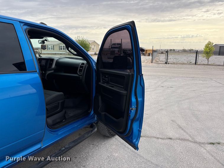 image for item FC2164 2021 RAM 2500 Crew Cab pickup truck