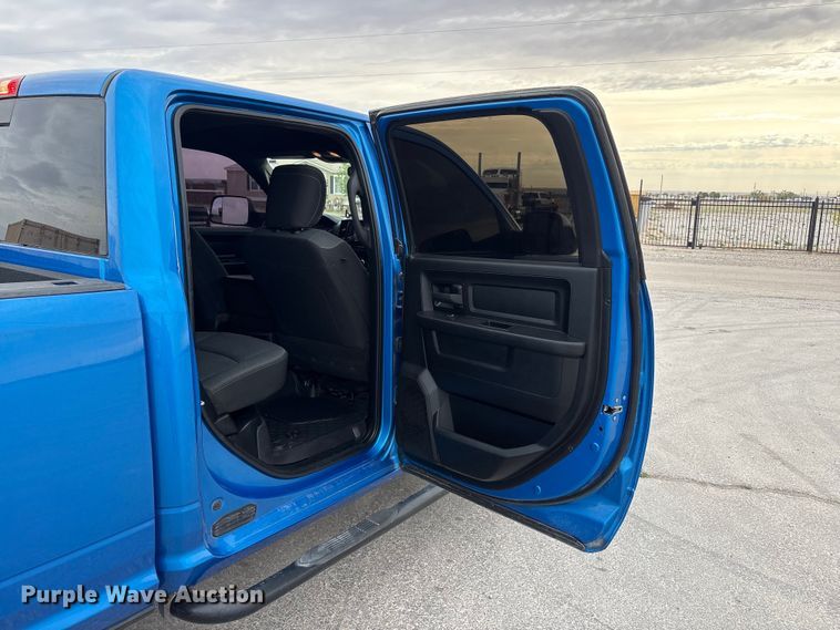image for item FC2164 2021 RAM 2500 Crew Cab pickup truck