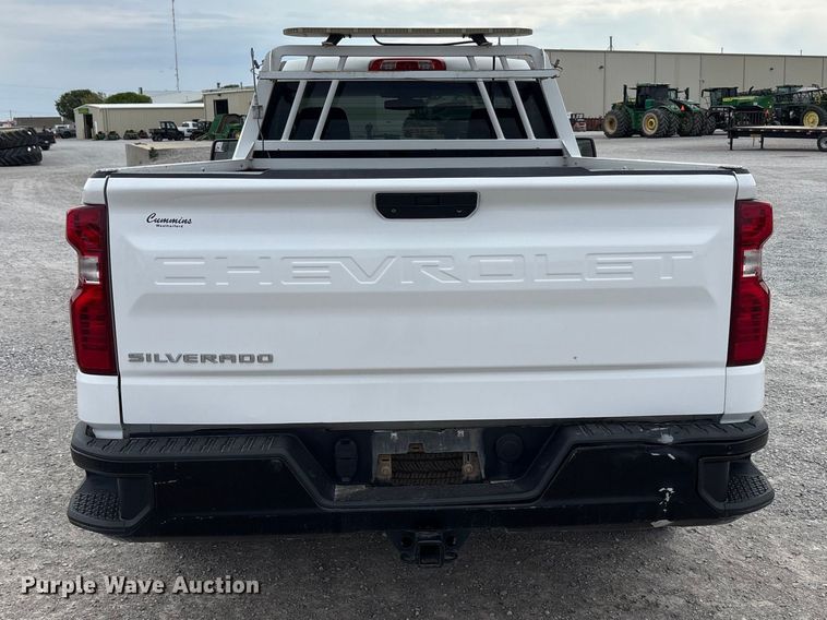 image for item FC2201 2020 Chevrolet Silverado 1500 pickup truck